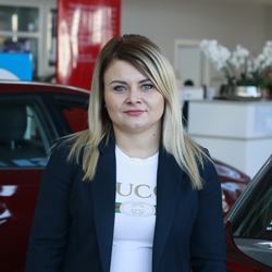 Kamila Kalogridis Kamila Kalogridis